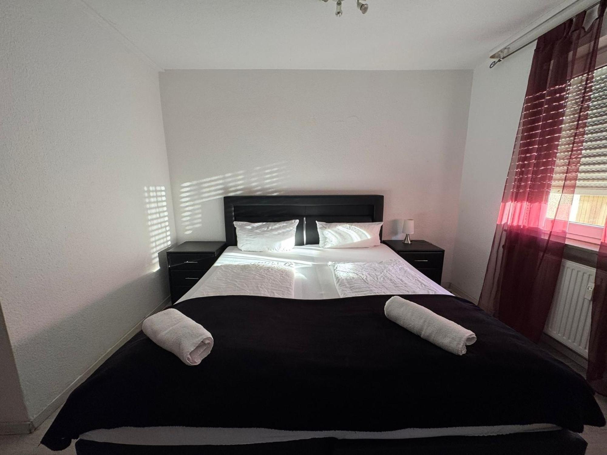 Apartment 3 *